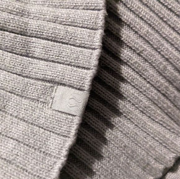 Lululemon Reversible Still Lotus Wrap size Small - Picture 10 of 10